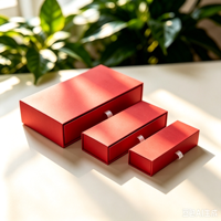 Boîte d'emballage de bijoux rouge nacré personnalisée pour Noël, boîte à bijoux carrée en carton, boîte cadeau vierge avec cordon de serrage