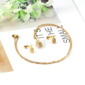 Bijoux fantaisie colorés, ensemble de boucles d'oreilles et pendentifs en acier inoxydable Anna Elsa pour femmes - Product Image 2