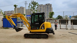 Mini-excavatrice d'occasion Komatsu PC56 de haute qualité et abordable, excavatrice sur chenilles d'occasion - Product Image 6