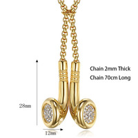 Hip Hop glacé diamant casque Pvd acier inoxydable Fine mode bijoux pendentifs colliers plaqué or 18K pour les femmes 2024