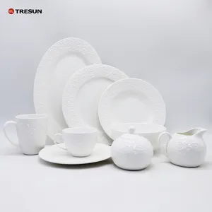 White new bone china embossed 16/18 pieces wholesale chinese fine porcelain dinnerware set
