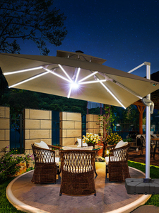 Parasol de plage carré solaire d'extérieur avec lumières LED solaires - Product Image 5