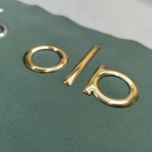 Toppe personalizzate in TPU in rilievo 3D con forme <span class=keywords><strong>di</strong></span> <span class=keywords><strong>cuore</strong></span> e fiori etichette adesive ecologiche per cappelli e abbigliamento - Product Image 5