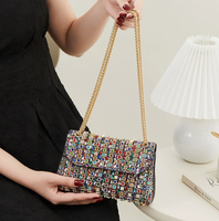 Sac de Soirée Designer pour Femme, Petit Sac Bandoulière Tendance, Pochette Femme en PU avec Chaîne, Rabat, Haute Qualité