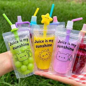 Sac d'emballage en plastique personnalisé avec sangle pour l'eau, les boissons et les boissons Pochette à jus sur pied sécurisée avec paille pour le lait - Product Image 6