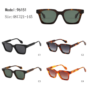 Gafas de Sol Unisex Rectangulares con Montura Completa, Marco de Concha de Tortuga, Lentes Degradadas, 100% Protección UV, Estilo Moderno para Adultos - Product Image 3
