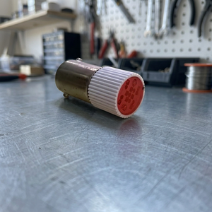 สวิตช์นิรภัย BA9S 220V ไฟสีเขียว ใช้ไฟ AC วัสดุพลาสติก IP22 แบบ 2 ขั้ว 1A สำหรับคลังสินค้า - Product Image 2