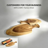 Planche à découper en bois d'acacia massif monobloc avec trou de suspension, plateau de charcuterie pour la cuisine (vente en gros)