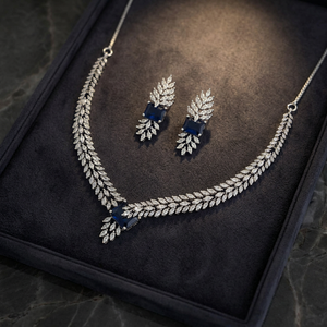 Compre en Línea el Collar de Gargantilla Kanhai Jewels para Mujer, de Latón Americano con Circonitas, Chapado en Dos Tonos, 14 Pulgadas de Largo, para Aniversario o Uso Diario, 445548 - Product Image 2