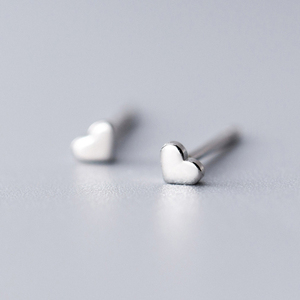 Boucles <span class=keywords><strong>d</strong></span>'oreilles minimalistes <span class=keywords><strong>en</strong></span> argent sterling 925 plaqué or <span class=keywords><strong>en</strong></span> <span class=keywords><strong>forme</strong></span> <span class=keywords><strong>de</strong></span> cœur, <span class=keywords><strong>de</strong></span> <span class=keywords><strong>croix</strong></span> et <span class=keywords><strong>d</strong></span>'étoile pour femmes - Product Image 5