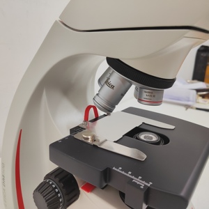 <span class=keywords><strong>Microscope</strong></span> biologique <span class=keywords><strong>Leica</strong></span> DM500, <span class=keywords><strong>optique</strong></span> haute clarté, éclairage LED 1600x, oculaires grand champ, IP68, utilisation en laboratoire et en enseignement - Product Image 4