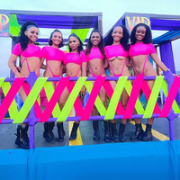 Fabricant de tenues de carnaval de Trinidad personnalisées, de combinaisons Jouvert, de maillots de bain monokini et de maillots de bain une pièce, et de tenues de carnaval pour le lundi.