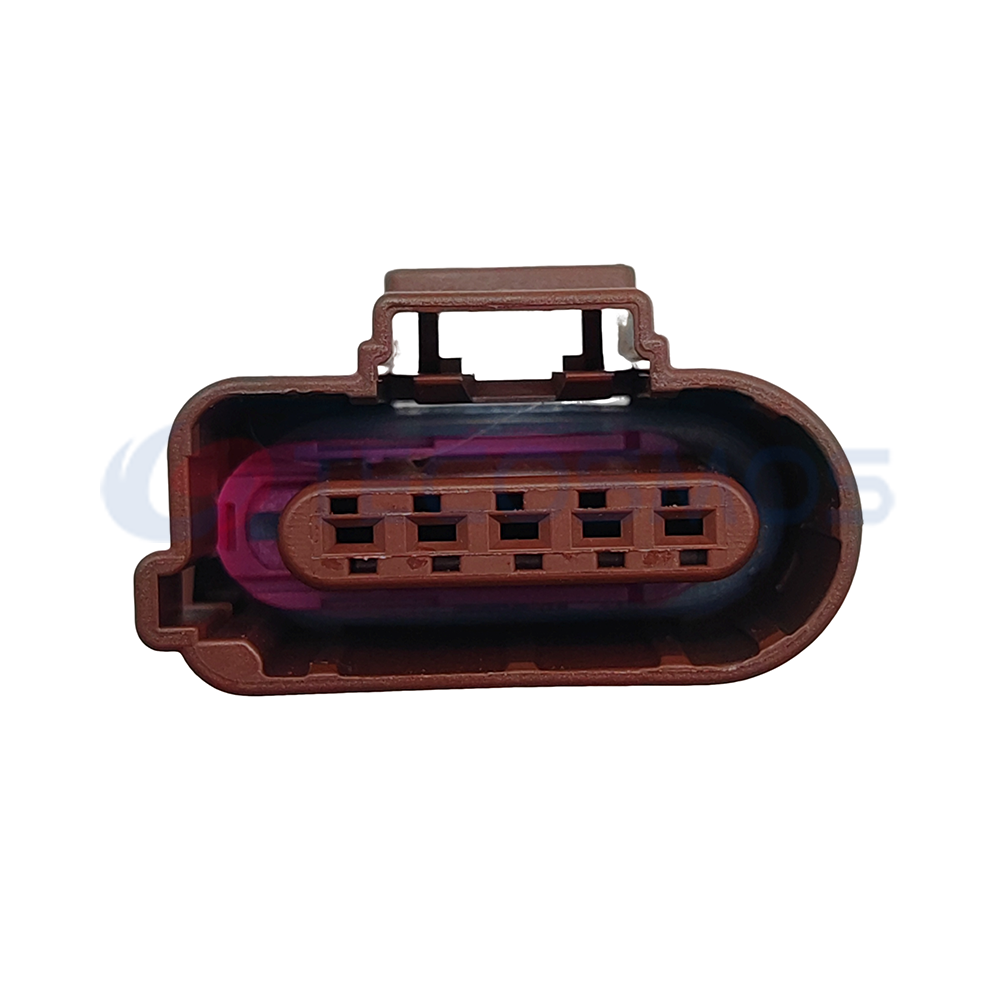 Automobile Waterproof Wiring Harness Connector Plug 8K0973705B
