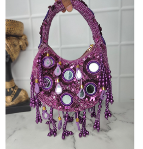 Glamorous Beaded Crossbody Purse 100% hecho a mano con cuentas de vidrio, ligero y duradero con correa ajustable de la India - Product Image 5