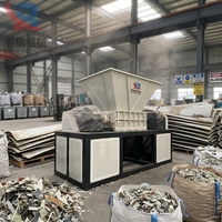 Broyeur à double arbre pour le recyclage des pales d'éoliennes / des fibres de verre / des déchets composites