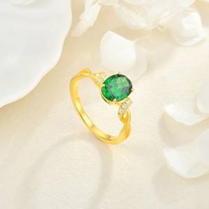 Anillo de Compromiso de <span class=keywords><strong>Plata</strong></span> de Ley 925 con Bañ<span class=keywords><strong>o</strong></span> de Oro de 18K y Diamante Ovalado Verde CZ para Mujer, Venta al por Mayor de Joyería Fina - Product Image 2