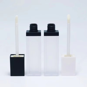 Vente en gros de tubes en verre pour gloss à lèvres, emballage cosmétique pour rouge à lèvres, tube carré givré de 3 ml avec couvercle noir - Product Image 3