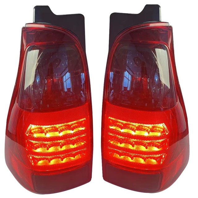 Pair Car Taillights LED Rrar Lamp for Toyota Hilux Surf 4Runner KRN210 N215 2002 to 2009 81561-35270 81150-35430