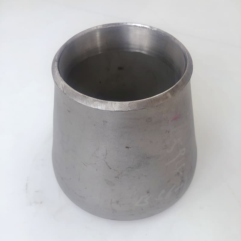 A234 WP22 Carbon Steel Butt Weld Pipe Fittings High Pressure 4X2 3/8 Street Tee Concentric Reducer Painting Surface Treatment