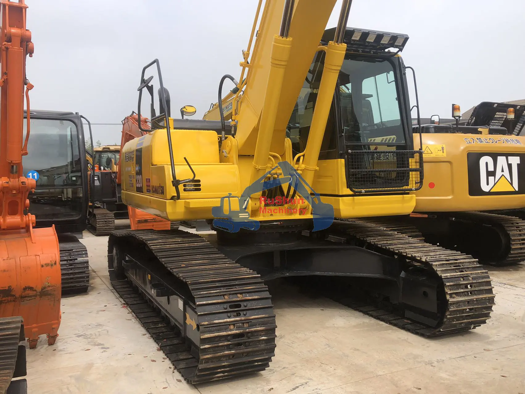 20 Ton Excavator Used Komatsu PC200 Excavator Komatsu PC200-8 Crawler Excavator for Sale