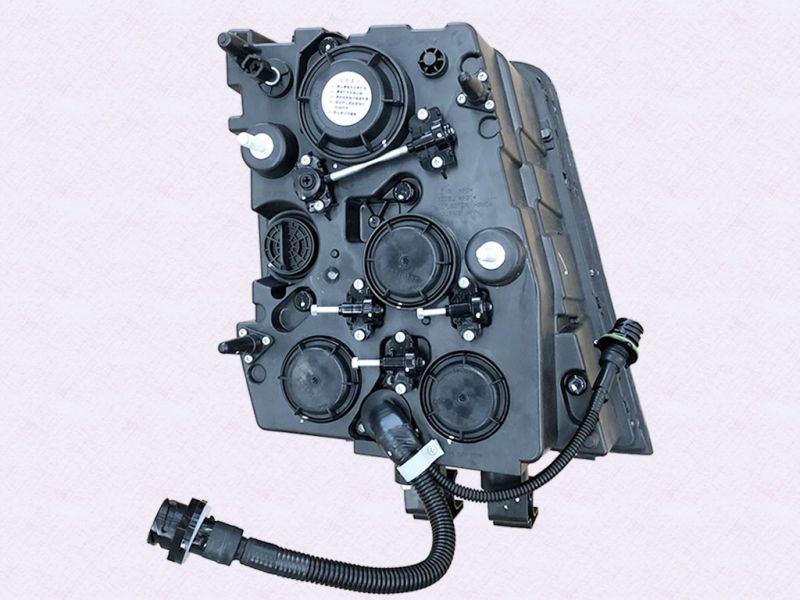 SHACMAN X3000 Left Headlight - DZ97189723251 - 6 Months Warranty