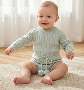 Pagliaccetto Invernale da Neonato in Lana a Maniche Lunghe Lavorato a Maglia con Design Nuovo e Personalizzato - Product Image 1