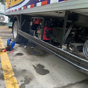 Camion de transport de poussins d'un jour SINOTRUK HOWO 4,2 m professionnel avec système de température et de ventilation constantes - Product Image 6
