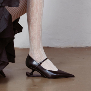 <span class=keywords><strong>Scarpe</strong></span> <span class=keywords><strong>Mary</strong></span> <span class=keywords><strong>Jane</strong></span> in Pelle con <span class=keywords><strong>Tacco</strong></span> Alto a Punta e Cinturino Sottile, Stile Retrò di Alta Qualità - Product Image 3