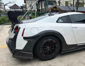 ชุดแต่งบังโคลนหลังคาร์บอนไฟเบอร์ทรง TS สำหรับ Nissan GT-R R35 ปี 2008-2016 - Product Image 4