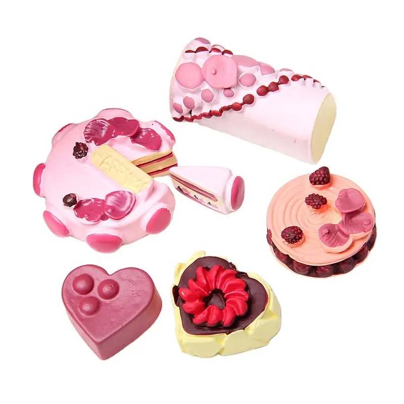 New Arrival Kawaii Simulation Blueberry Cake Resin Dessert Miniature Food Charms For Doll House DIY Phone Case Material