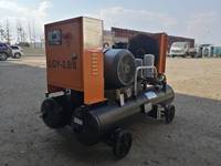 Compresseur d'air portable à vis LGY2.8-8 électrique avec réservoir de réception d'air, entraînement par courroie, unité mobile sur roues pour usage en atelier
