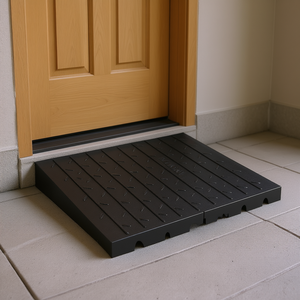 Rampa de umbral de goma sólida Vevor, 4 pulgadas de altura, 3 canales, entrada en ángulo para acceso de silla de ruedas a puertas - Product Image 2