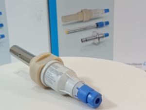 เซ็นเซอร์วัดค่าการนำไฟฟ้าแบบดิจิตอล Endress Hauser Memosens CLS15E ความแม่นยำ 5% วัสดุทำจากแก้ว สำหรับน้ำดื่มและน้ำเสียอุตสาหกรรม - Product Image 1