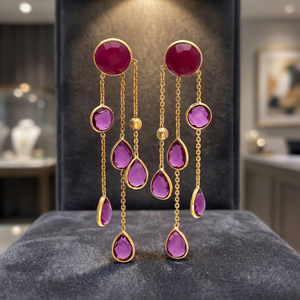 Nouvelle Arrivée - Boucles d'Oreilles Clous en Or 24K Plaqué Or avec Améthyste, Chalcédoine Hydra et Fuchsia, Ornées d'une Chaîne, Style Ethnique - Product Image 4