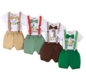Ensembles de tenues d'anniversaire pour bébés garçons : Barboteuse à imprimé animal avec cravate et short à bretelles en Y – Vêtements pour le premier anniversaire et la cérémonie de gâteau - Product Image 1