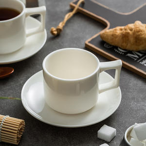 Taza de café con leche de cerámica con logotipo personalizado, taza de café de porcelana blanca mate, taza de café expreso de estilo Ins de pequeña capacidad para café y hogar - Product Image 3