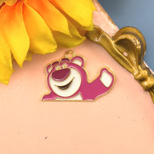 Caliente dibujos animados lindo Oso de fresa esmalte encanto para hacer pendiente llavero COLLAR COLGANTE DIY accesorios de joyería artesanal - Product Image 6