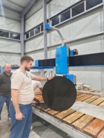 Scie à table CNC 5 axes à moteur vertical, machine de découpe de pierre de haute précision pour pierre frittée, marbre, dalles de quartz, découpe de vasques