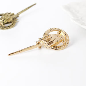 Fabricants en gros de badges de roi en métal antique inspirés de Game of Thrones, artisanat artisanal pour dérivés de même style - Product Image 2