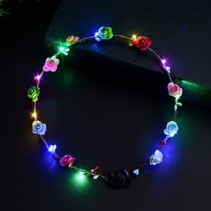 Accessoires pour cheveux, nouvelle collection, thème licorne lumineuse, couronnes de fleurs pour filles, guirlande de fête, bandeau en rotin avec paillettes LED colorées - Product Image 2
