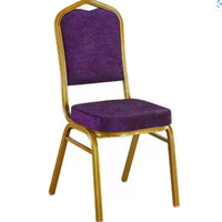 Chaises d'événement empilables à cadre doré et assise rouge pour salles de banquet, églises, mariages, conférences, cérémonies et hôtels - Vente en gros