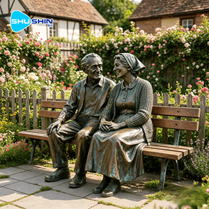 Scultura di Panchina in Bronzo a Grandezza Naturale con Design Tradizionale/Moderno, Personalizzabile per Spazi Pubblici Esterni - Product Image 1