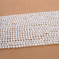 Chaîne de perles d'eau douce naturelles de forme pomme de terre blanches AA de 4-5 mm, 14 pouces, vente en gros pour la fabrication de bijoux