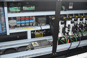 เครื่องผลิตแผ่นวงจรหลายชั้นแบบ4แกนเครื่องเจาะแผงวงจรแบบแข็ง - Product Image 5