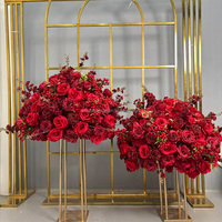 Fabrikpreis Künstliche Rote Rosen-Arrangement Girlande Dekorativer Ständer Blumenball Tischdekoration für Hochzeiten