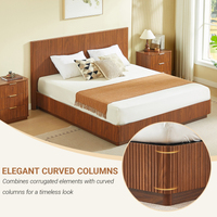 Cadre de lit King Size avec éclairage LED, lignes courbes ondulées en bois moderne, design de panneau à rainures convexes, noyer.