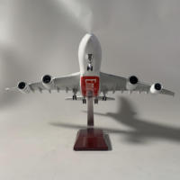 Modèle d'Avion en Résine LED Airbus A380 Emirates Airlines Taille 46cm Échelle 1/160