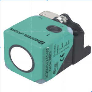 Sensor Ultrasónico Pepperl+Fuchs UC2000-L2-I-V15 para Detección Industrial - Product Image 1