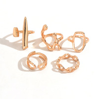 Bague Géométrique en Alliage Électroplaqué pour Femme et Homme, Style Minimaliste de Luxe, Bagues de Couple, Bijoux de Mode en Gros