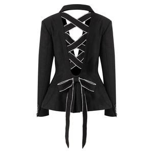 2026 Modische Bestseller Rückenfreie Elegante Schwarze Anzüge mit Schleife und Strass-Verzierung für Damen - Product Image 1